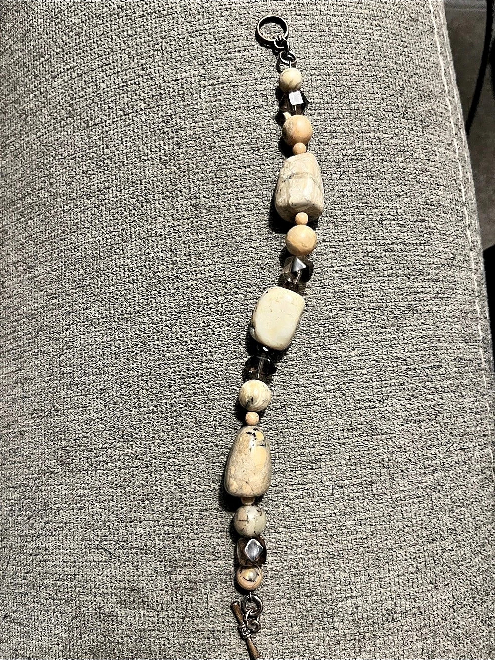 Barse Beaded Toggle Bracelet in Gray & White